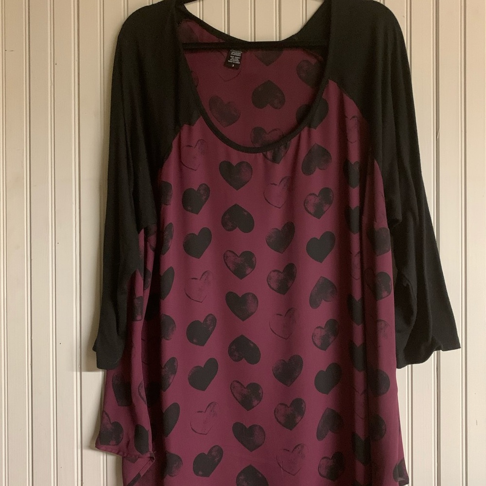 Torrid heart baseball t